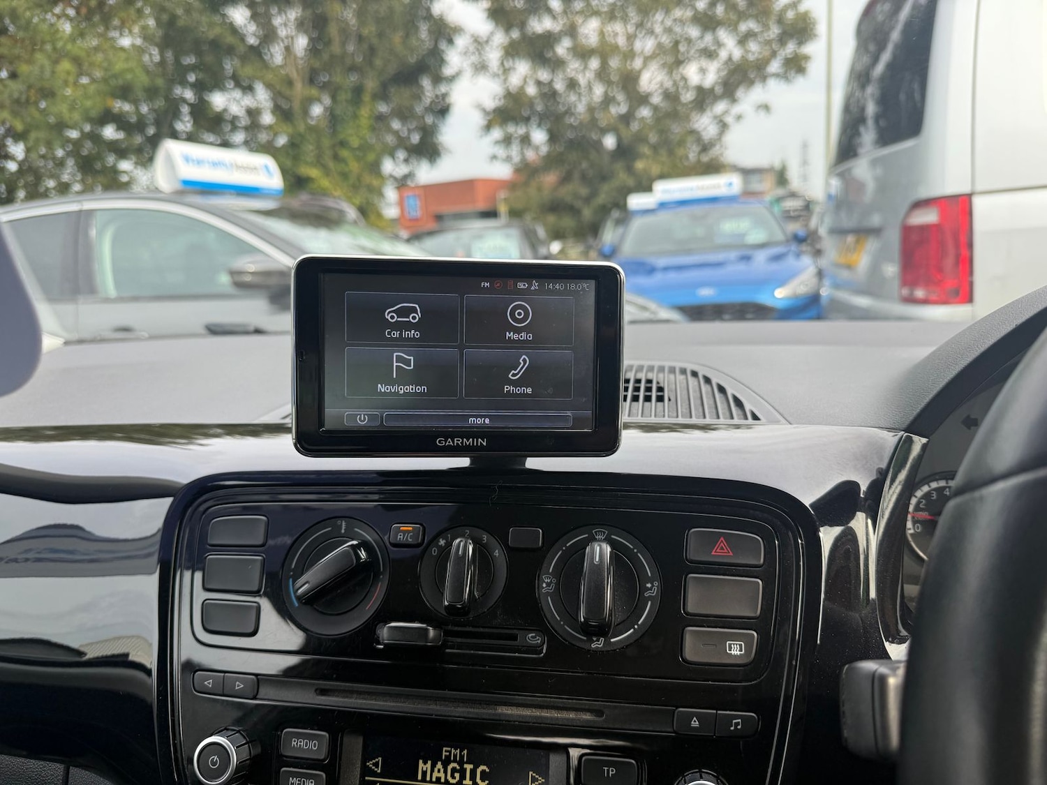 Used Volkswagen up! 2015 for sale - 76154574: Photo 11