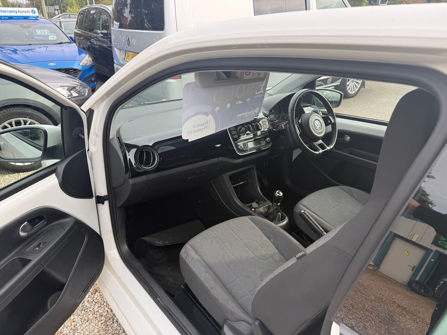 Used Volkswagen up! 2015 for sale - 76154574: Photo 5