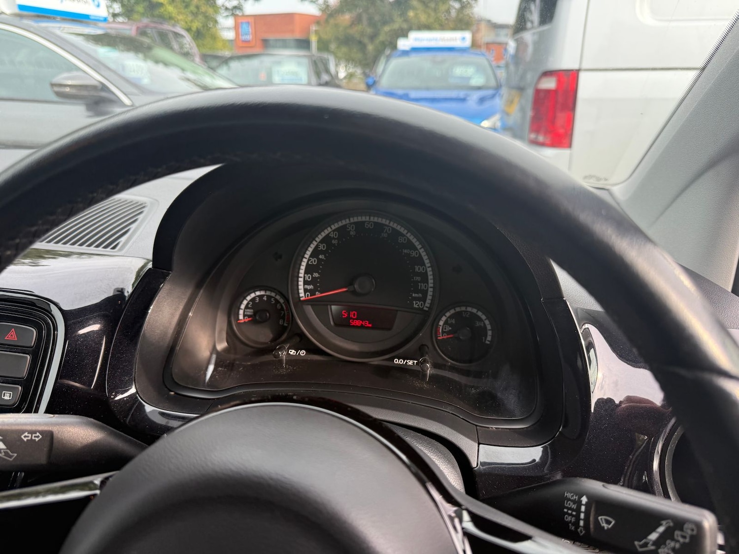 Used Volkswagen up! 2015 for sale - 76154574: Photo 9