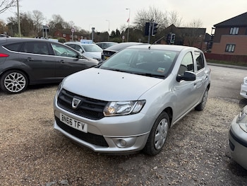 Used Dacia Sandero 2016 for sale - 77638216: Photo