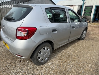 Used Dacia Sandero 2016 for sale - 77638216: Photo