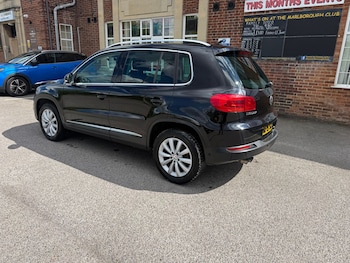 Used Volkswagen Tiguan 2015 for sale - 78610303: Photo