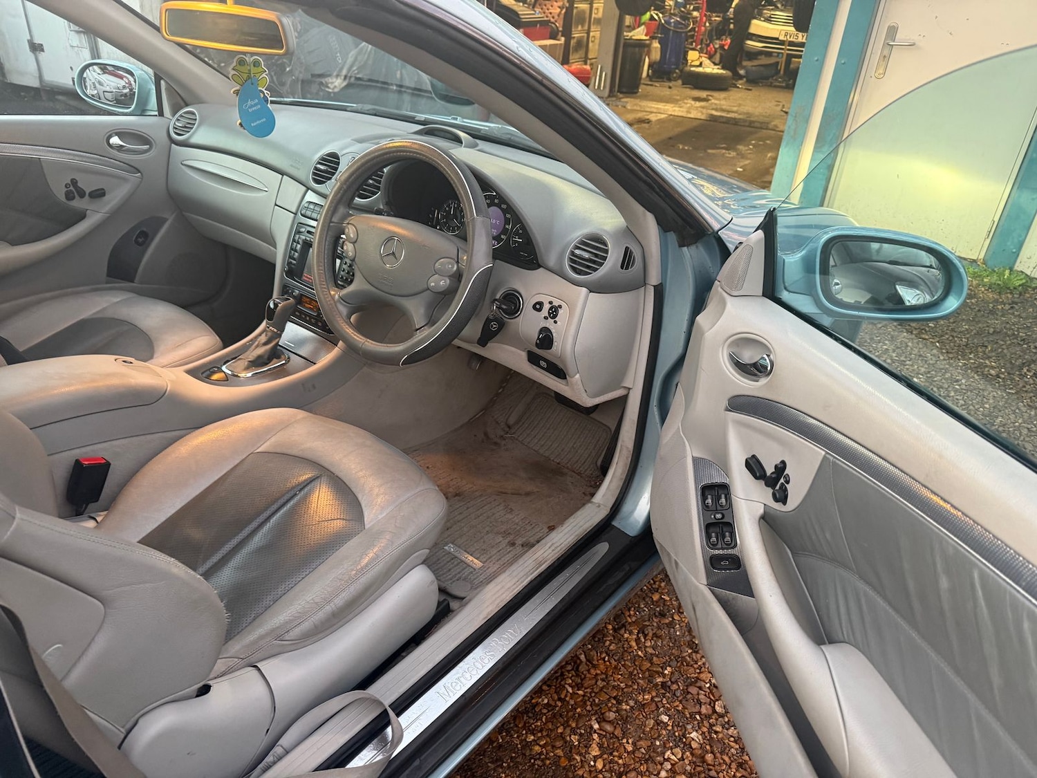 Used Mercedes-Benz CLK 2004 for sale - 77178249: Photo 9