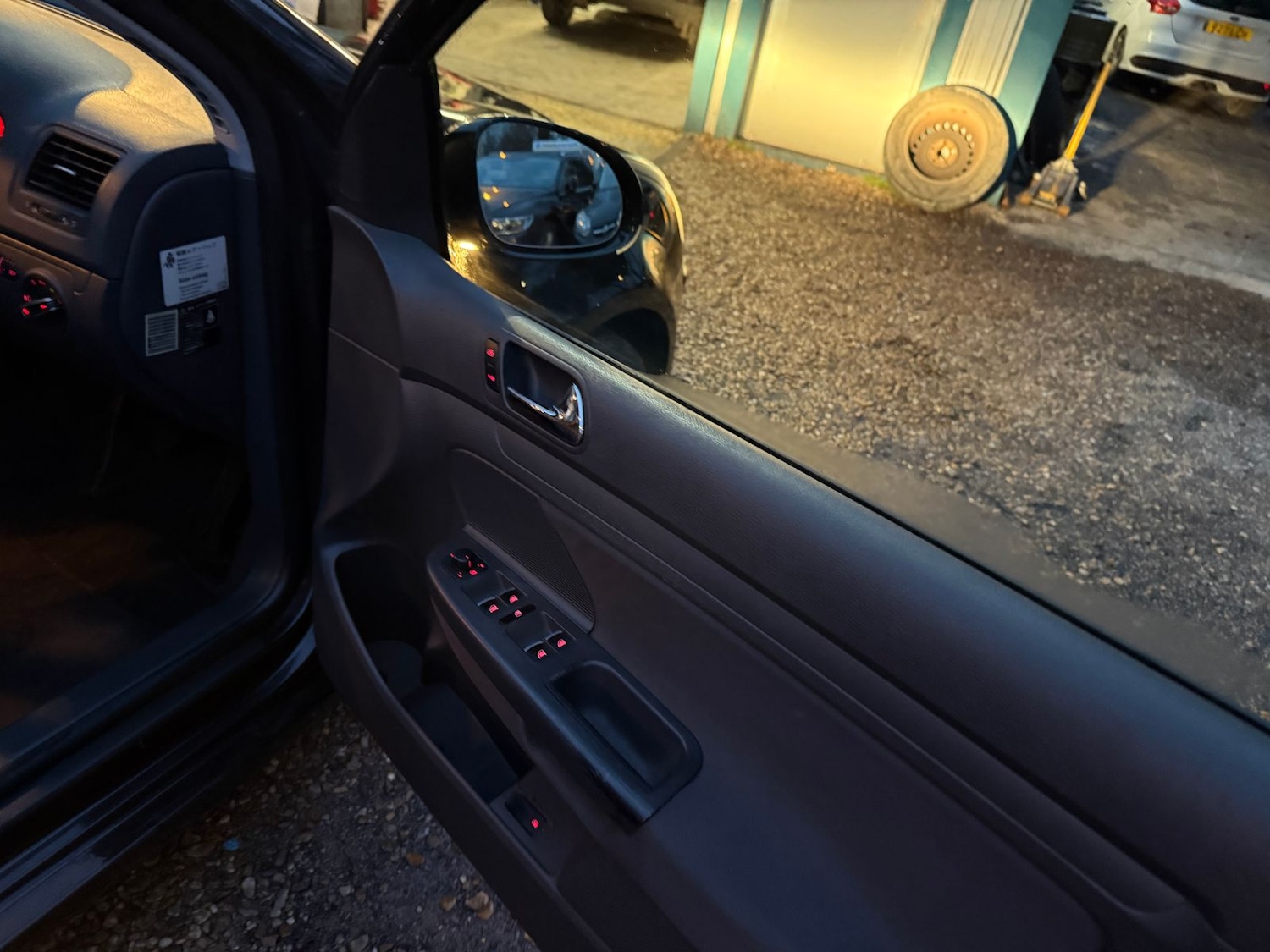 Used Volkswagen Golf 2005 for sale - 77234683: Photo 15