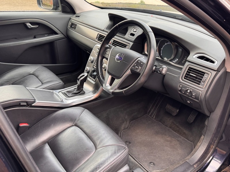 Used Volvo XC70 2016 for sale - 77494390: Photo 2