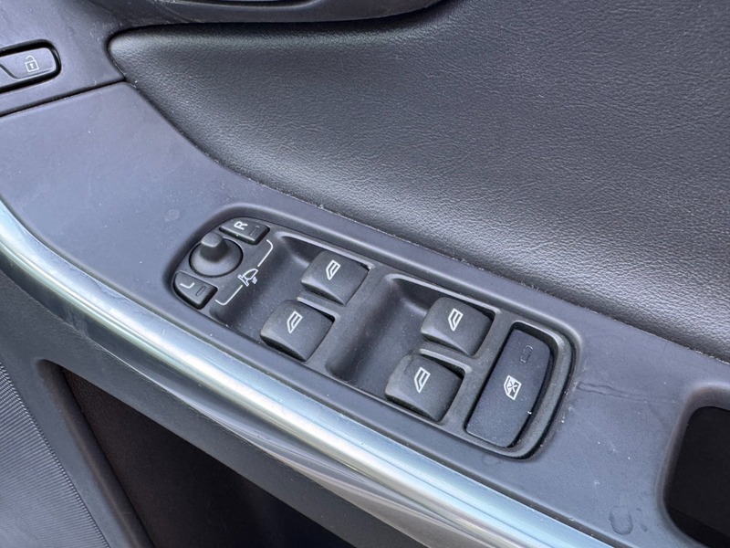 Used Volvo XC60 2016 for sale - 76368383: Photo 14