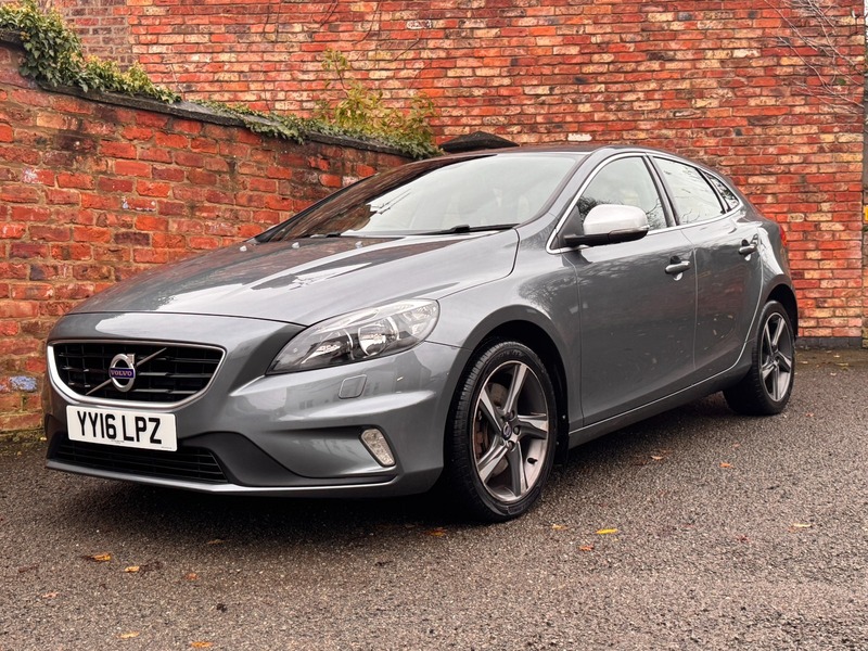 Used Volvo V40 2016 for sale - 76768916: Photo 2