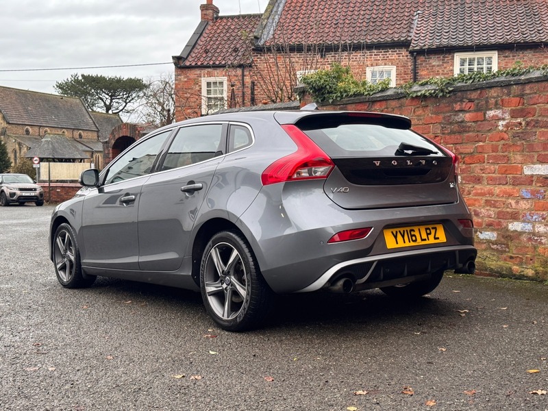 Used Volvo V40 2016 for sale - 76768916: Photo 4