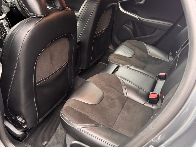 Used Volvo V40 2016 for sale - 76768916: Photo 7