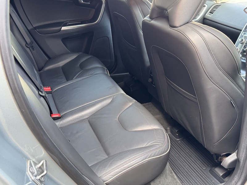 Used Volvo XC60 2015 for sale - 78201395: Photo 12