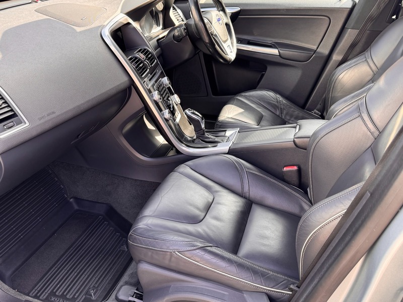 Used Volvo XC60 2015 for sale - 78201395: Photo 3