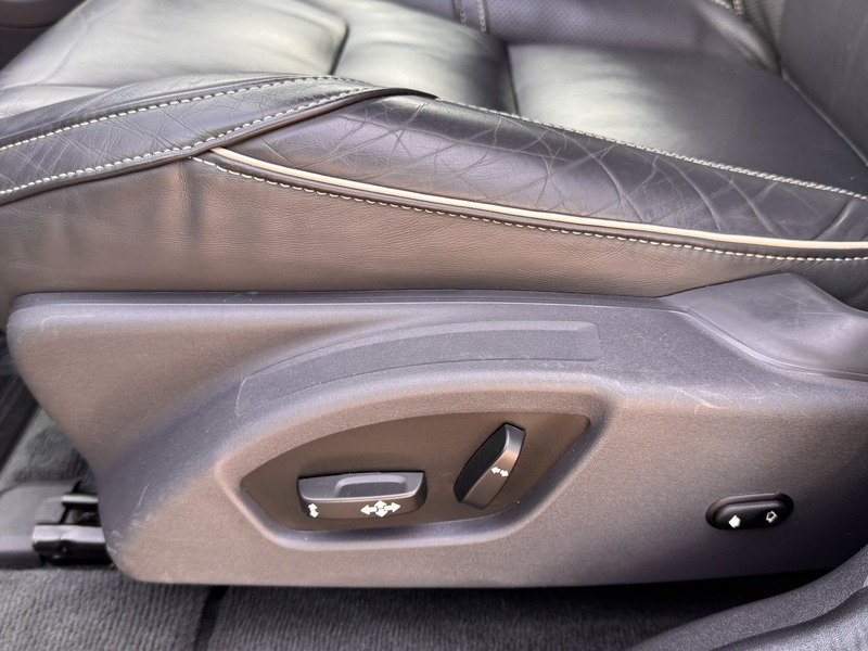 Used Volvo XC60 2015 for sale - 78201395: Photo 5