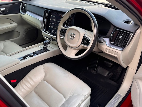 Used Volvo V60 2018 for sale - 76185839: Photo 11