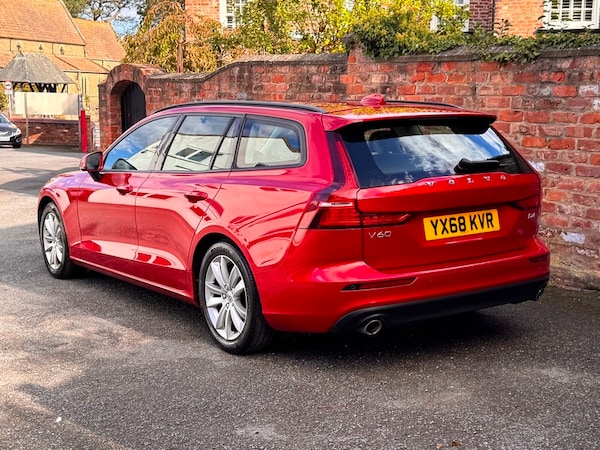 Used Volvo V60 2018 for sale - 76185839: Photo 16