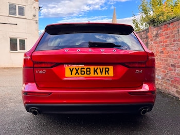Used Volvo V60 2018 for sale - 76185839: Photo 4