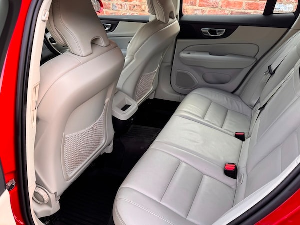 Used Volvo V60 2018 for sale - 76185839: Photo 5
