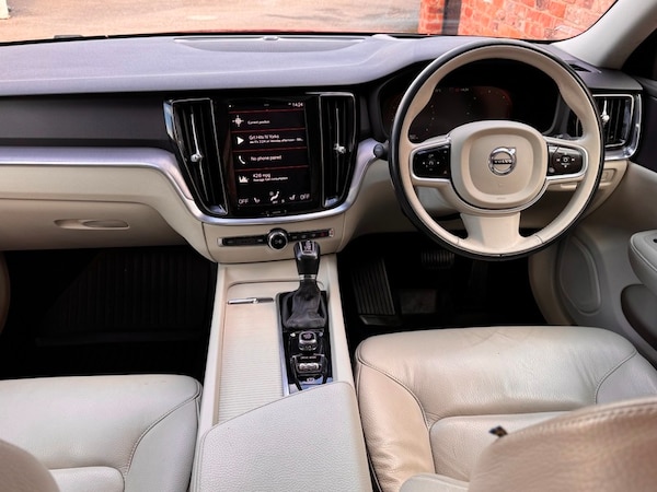 Used Volvo V60 2018 for sale - 76185839: Photo 6