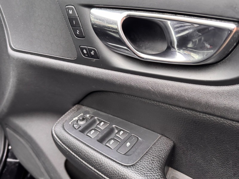 Used Volvo V60 2019 for sale - 76470709: Photo 16