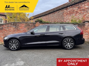 Used Volvo V60 2019 for sale - 76470709: Photo
