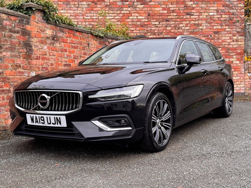 Used Volvo V60 2019 for sale - 76470709: Photo 3
