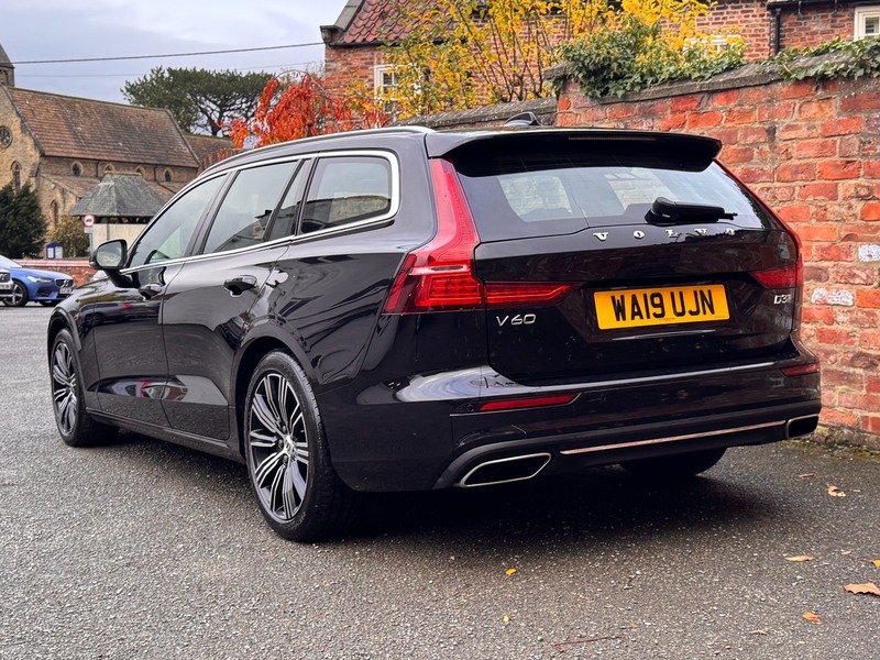 Used Volvo V60 2019 for sale - 76470709: Photo 4
