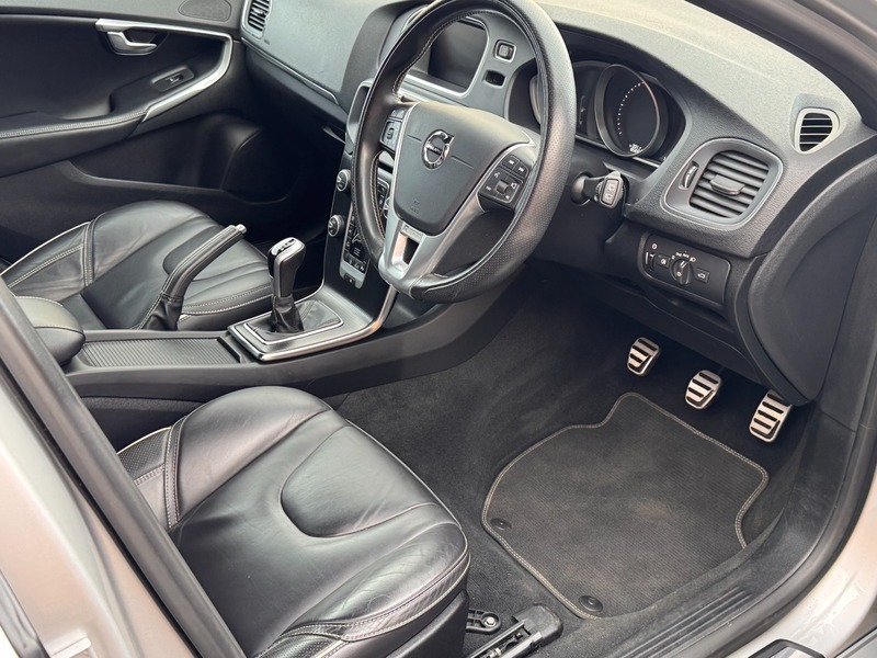 Used Volvo V40 2019 for sale - 76470736: Photo 12