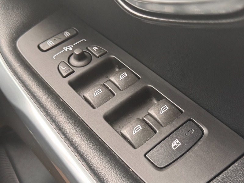 Used Volvo V40 2019 for sale - 76470736: Photo 16