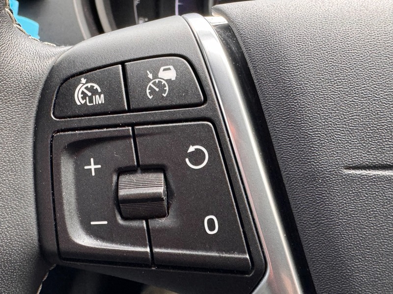 Used Volvo V40 2019 for sale - 76470736: Photo 20