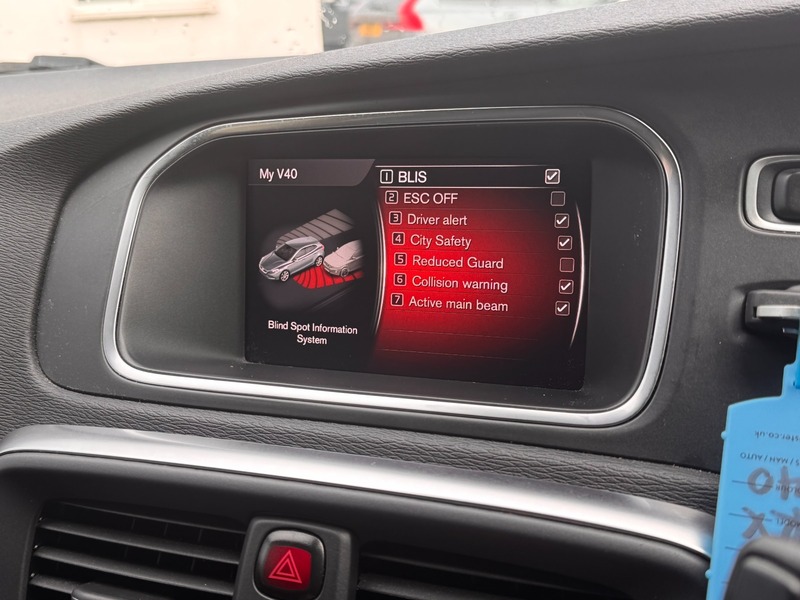 Used Volvo V40 2019 for sale - 76470736: Photo 21