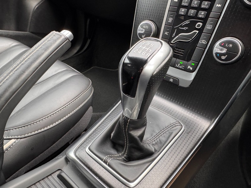 Used Volvo V40 2019 for sale - 76470736: Photo 24