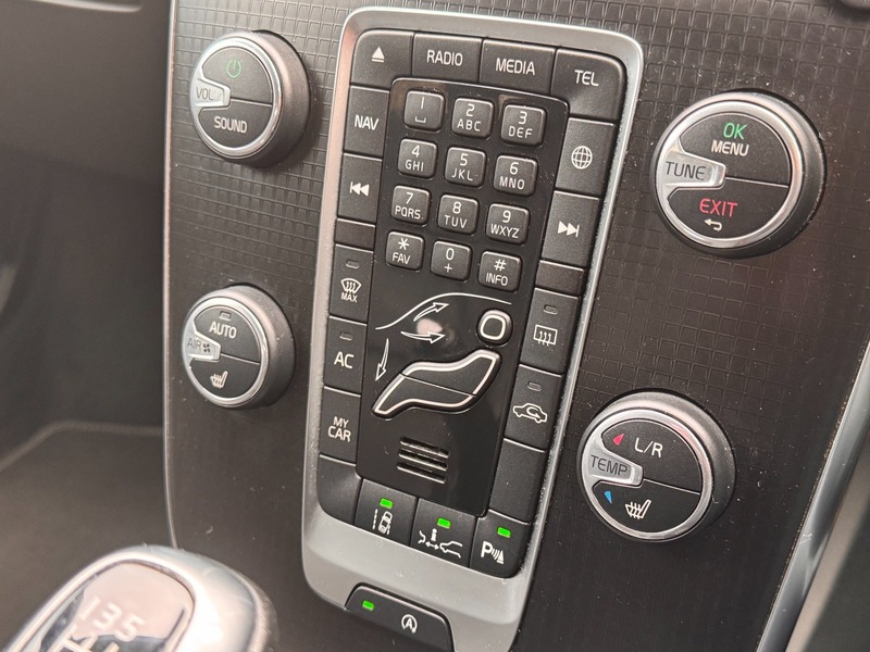 Used Volvo V40 2019 for sale - 76470736: Photo 26