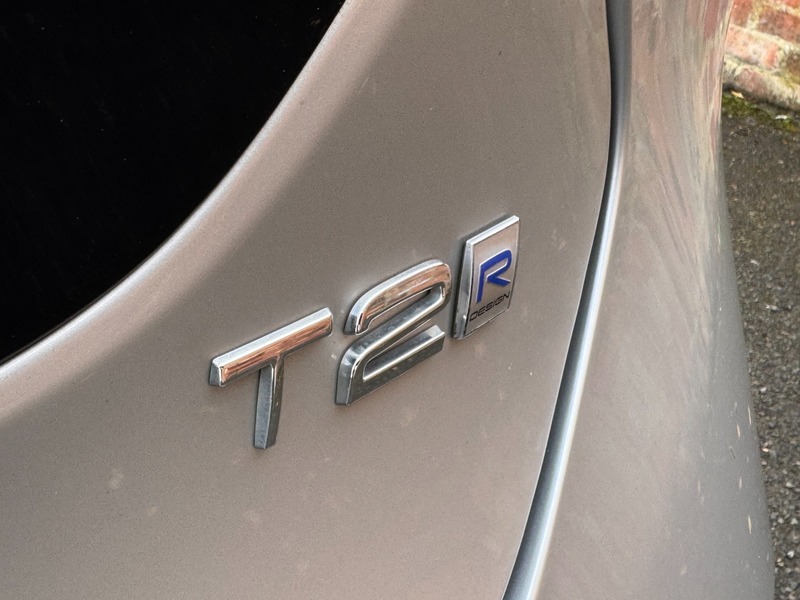 Used Volvo V40 2019 for sale - 76470736: Photo 9