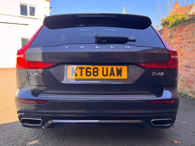 Used Volvo V60 2019 for sale - 77920972: Photo 12