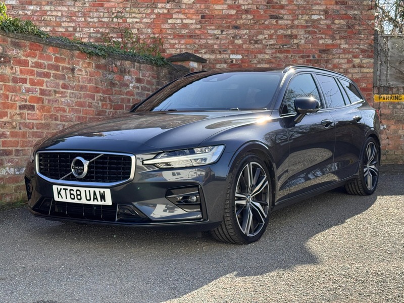 Used Volvo V60 2019 for sale - 77920972: Photo 2