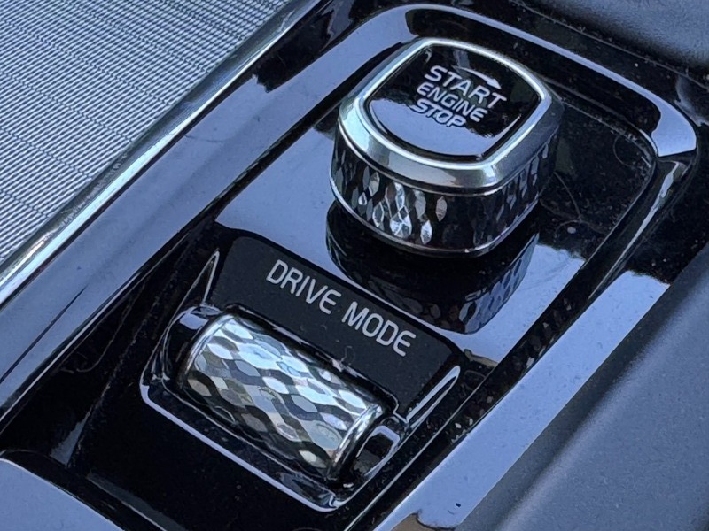 Used Volvo V60 2019 for sale - 77920972: Photo 25