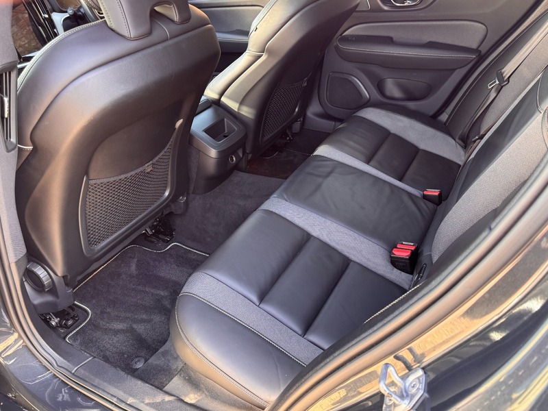 Used Volvo V60 2019 for sale - 77920972: Photo 8