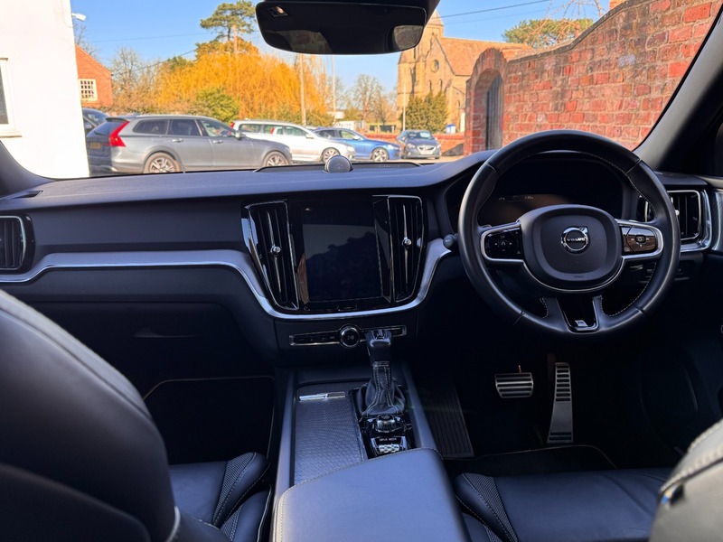 Used Volvo V60 2019 for sale - 77920972: Photo 9