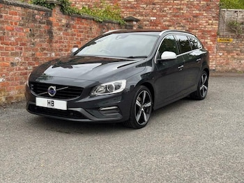 Used Volvo V60 2017 for sale - 75643181: Photo