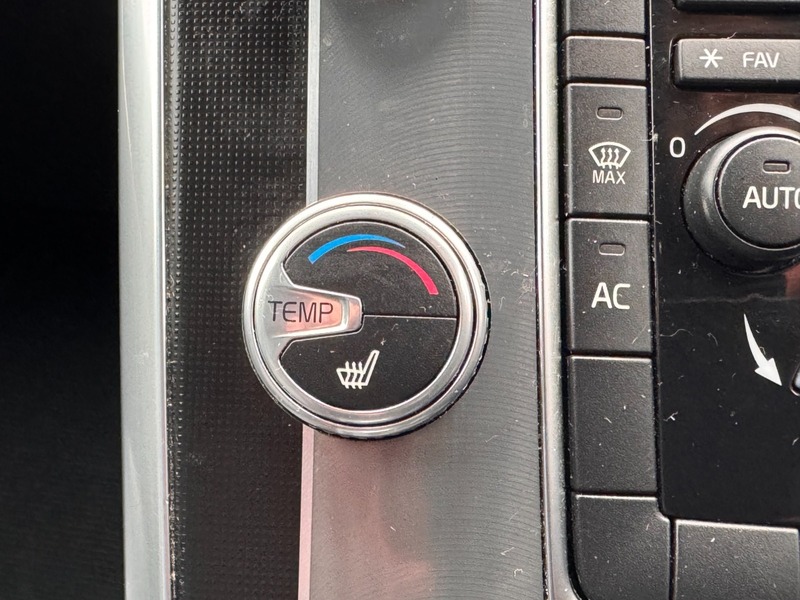 Used Volvo XC60 2017 for sale - 77622176: Photo 20