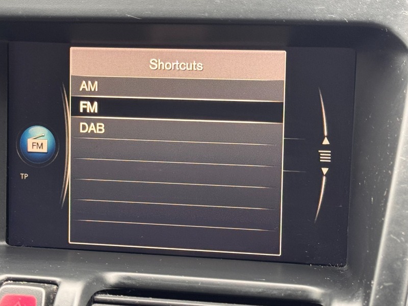 Used Volvo XC60 2017 for sale - 77622176: Photo 25