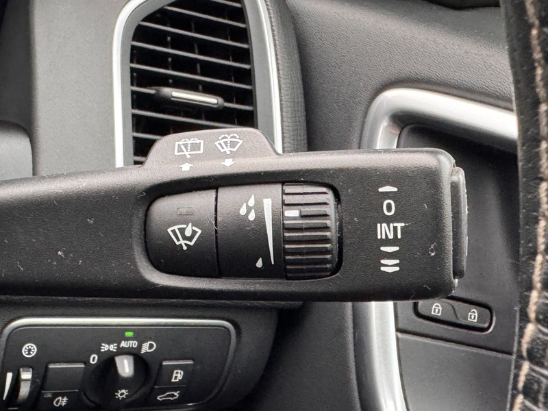 Used Volvo XC60 2017 for sale - 77622176: Photo 31