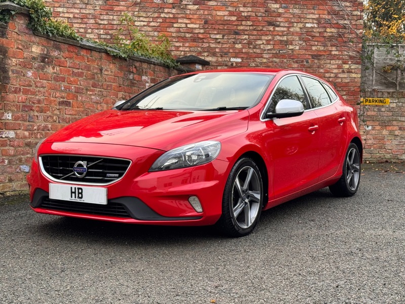 Used Volvo V40 2015 for sale - 76520884: Photo 3