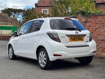 Used Toyota Yaris 2014 for sale - 75924382: Photo