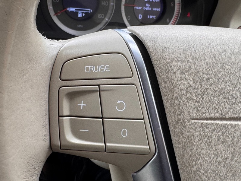 Used Volvo V70 2009 for sale - 76304535: Photo 16