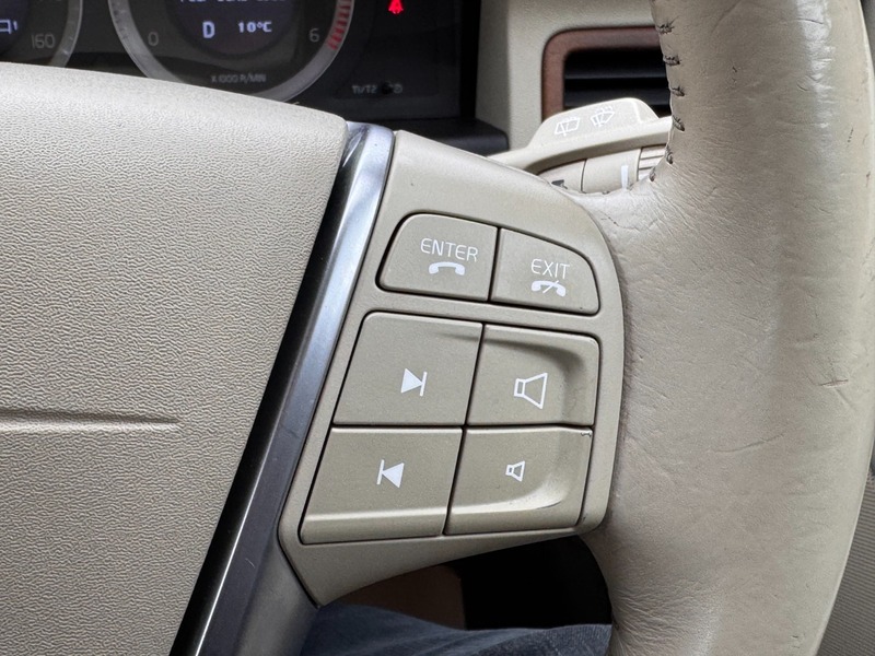 Used Volvo V70 2009 for sale - 76304535: Photo 17