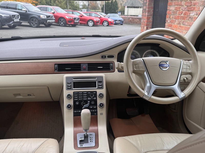 Used Volvo V70 2009 for sale - 76304535: Photo 6