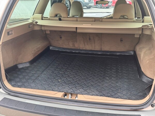 Used Volvo V70 2009 for sale - 76304535: Photo 8