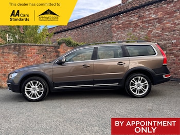 Used Volvo XC70 2016 for sale - 75897687: Photo