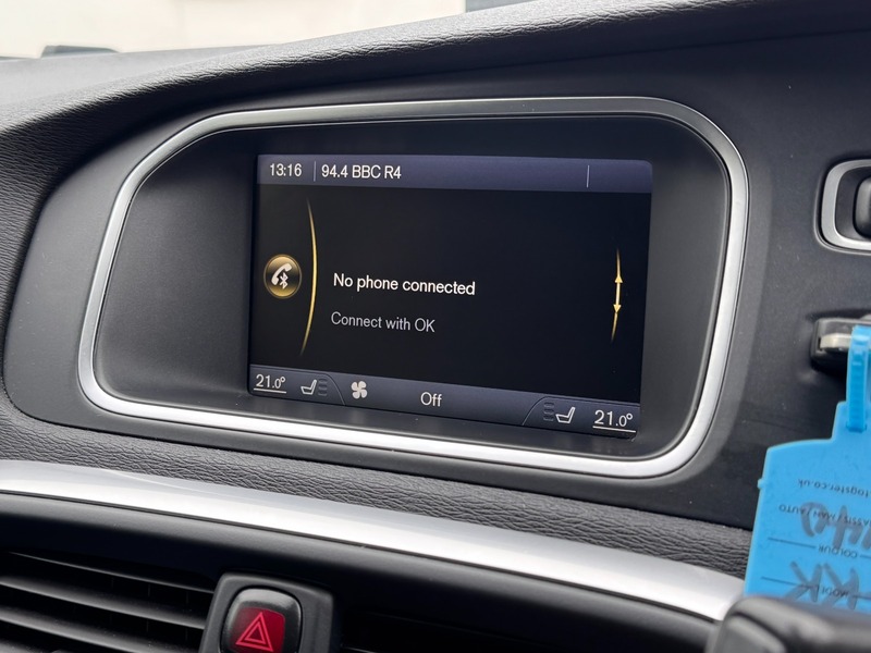 Used Volvo V40 2012 for sale - 77968117: Photo 23