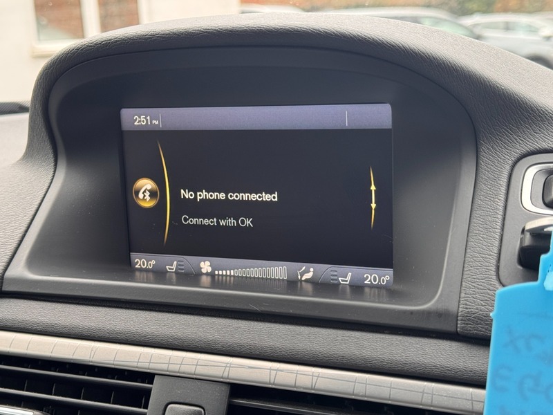 Used Volvo XC70 2013 for sale - 77535617: Photo 22